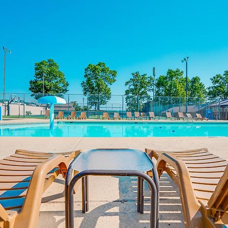 Lofty Retreat & Paradise Pointe Μπράνσον Εξωτερικό φωτογραφία