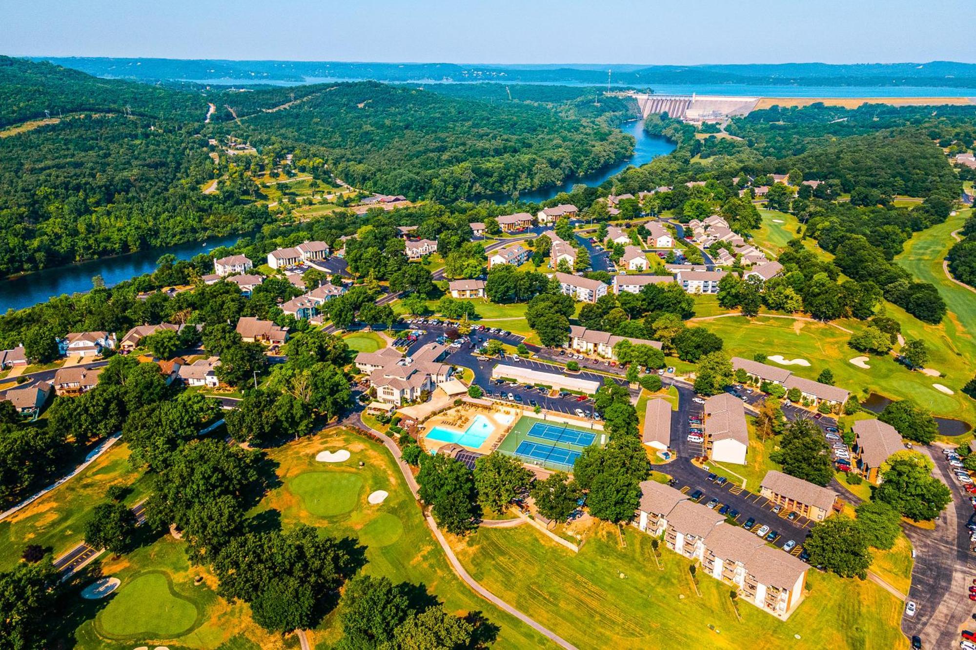 Lofty Retreat & Paradise Pointe Μπράνσον Δωμάτιο φωτογραφία
